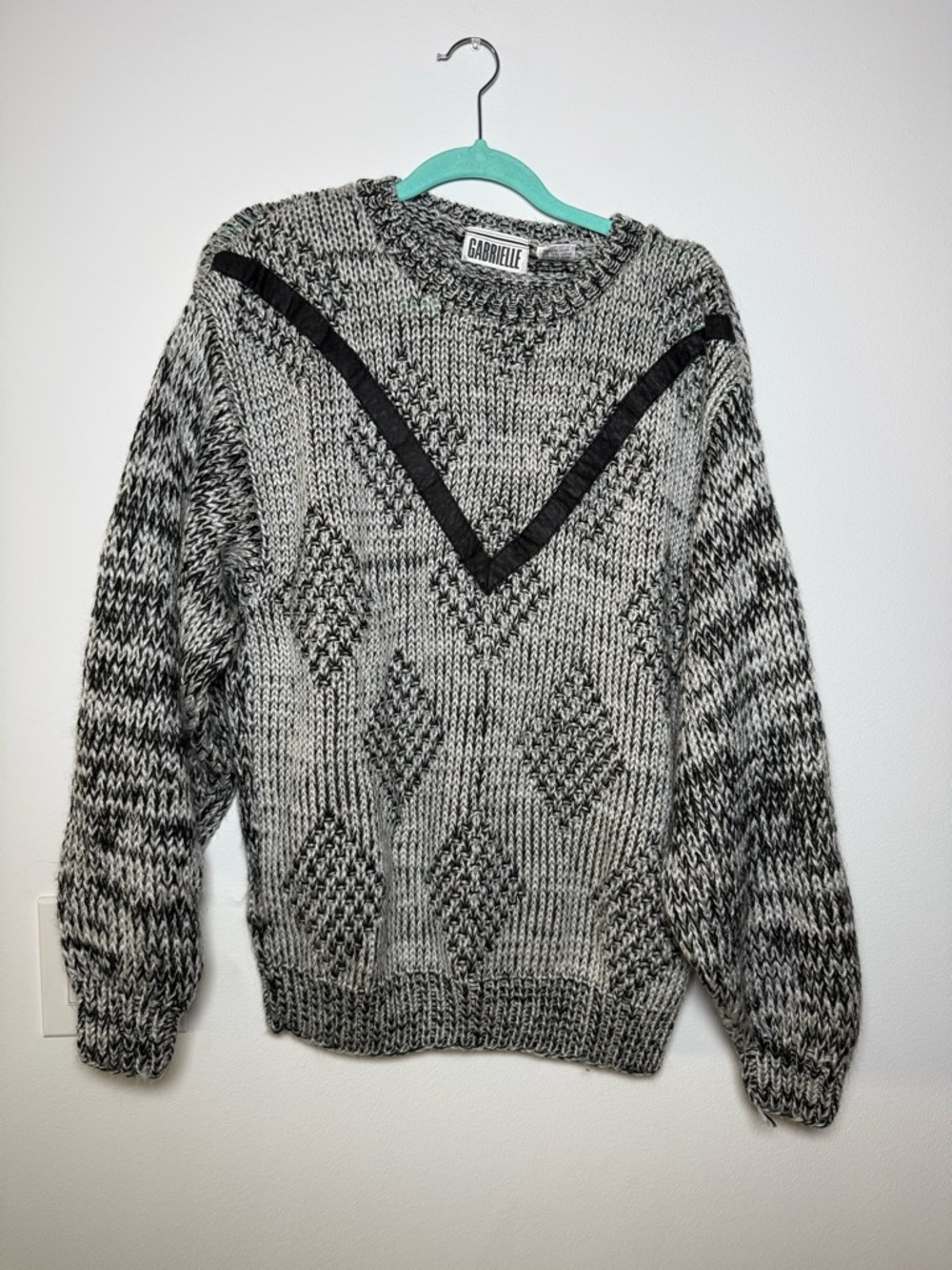 Gabrielle Vintage Crewneck Knit Sweater